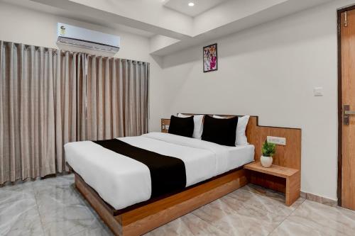 Gallery image of Collection O Hotel Orange Tree in Ahmedabad