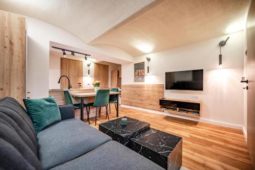 Urban Base Premium Apartment