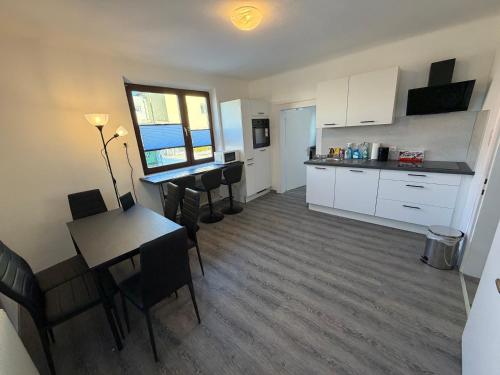 Großzügiges Einfamilienhaus samt Garten & riesiger Garage