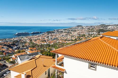 Bom Sucesso View House by Holiday Rental Madeira