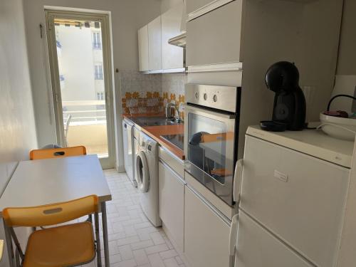 Studio with terrace in Cannes, Alexandre III