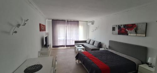 Benalbeach Luxe suite Garden & Sea Oasis501-1