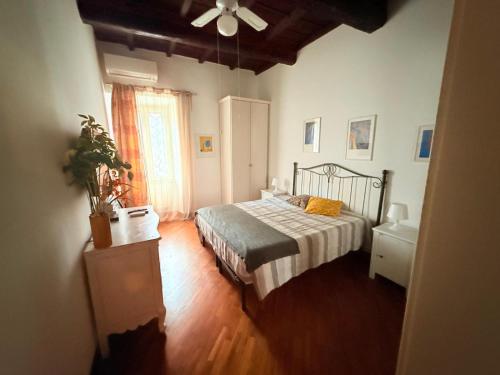 Trastevere Centro paglia