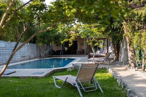Gyra Villas - Villa Adonis with private pool