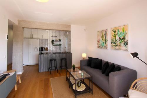 Brian apartment by costablancarent