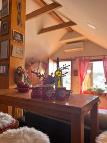 KUĆA ZA ODMOR "DVA SRCA"