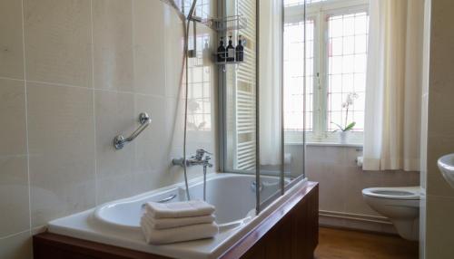 Ванна кімната в Central Bruges B&B