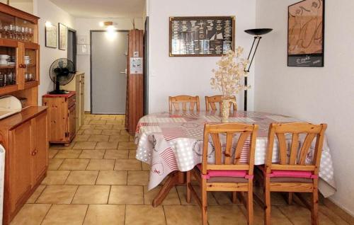 Amazing Apartment In Le Grau Du Roi With Wifi