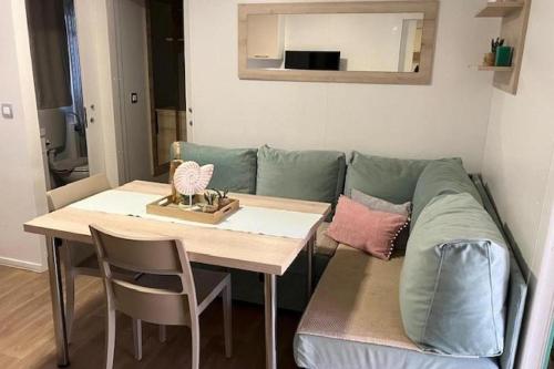 Apartments by the sea Biograd na Moru, Biograd - 25401