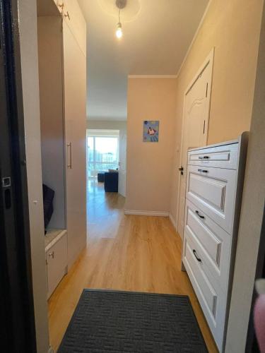 Cozy Apartment, 2 Bedroom 2 bath, GYM/Pool - Apartments for ... - Airbnb - Cozy And Warm Apartment Guest Room