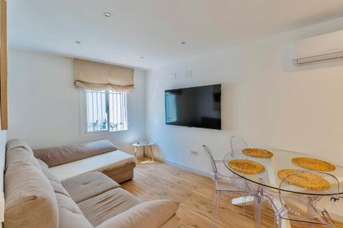 Deanes Califa Suites 5