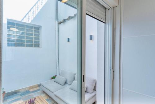 Deanes Califa Suites 5