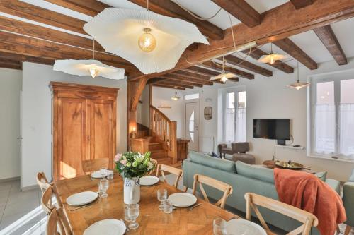 Maison de Charme au bord de mer avec Parking