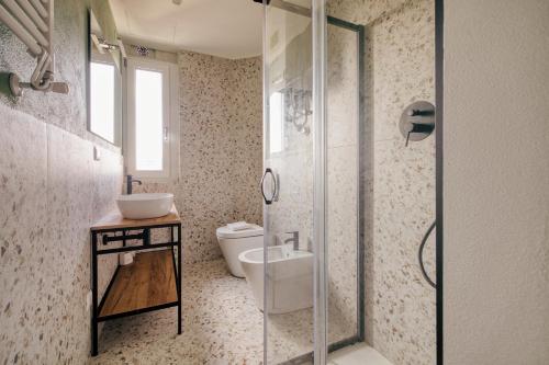 Just Urban Stays - Modern and Strategic 1-BR Flat A - Central Station