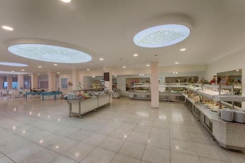 Gallery image of RA Resort Otel in Kucukkuyu