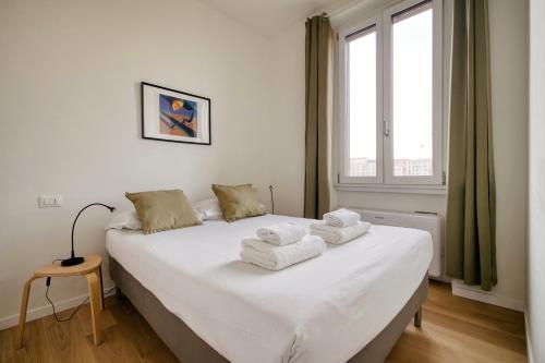 Just Urban Stays - Modern and Strategic 1-BR Flat B - Central Station