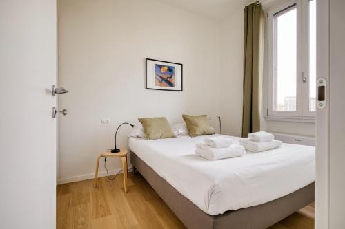 Just Urban Stays - Modern and Strategic 1-BR Flat B - Central Station