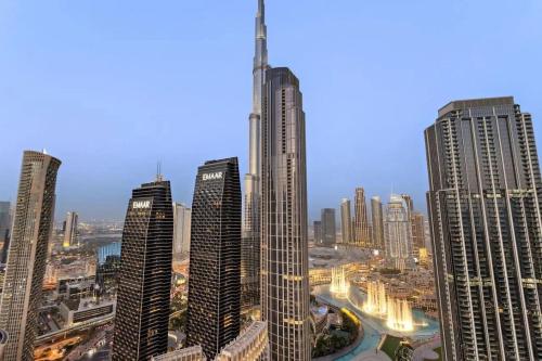 FIRST CLASS 3BR Burj Khalifa & Fountain Views