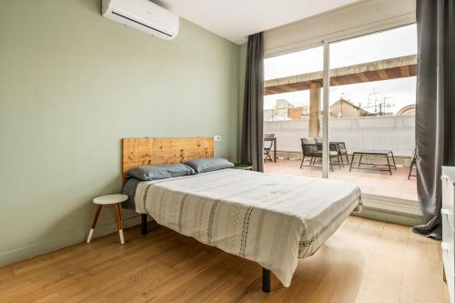 New! Modern Apartment with Terrace - Barcelona City Center - 2BR