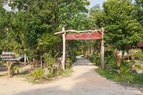Natural Bungalow TaKheav Koh Rong