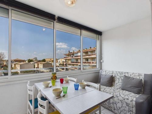 Appartement lumineux 2 pièces avec terrasse, à 50m de la plage, 6 couchages, 34300 Agde - FR-1-423-177