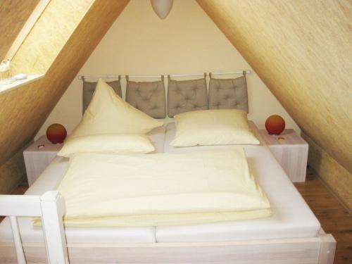 Llit o llits en una habitació de Haus Pruchten
