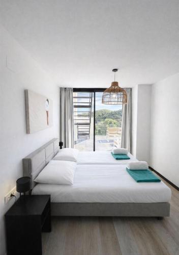 Luxury Penthouse - Sea View - Swimming Pool - Roof Terrace