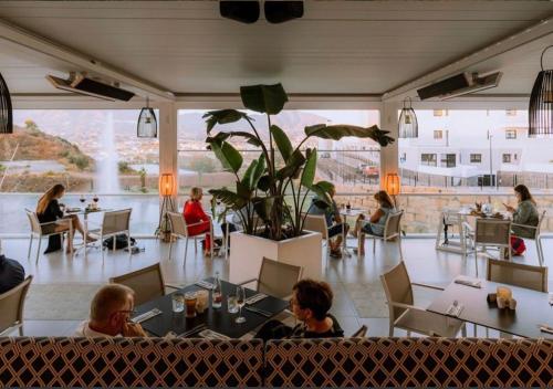 Luxury Penthouse - Sea View - Swimming Pool - Roof Terrace