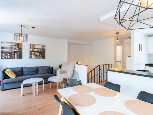 3 Bedrooms in TownHouse near Burriana Beach