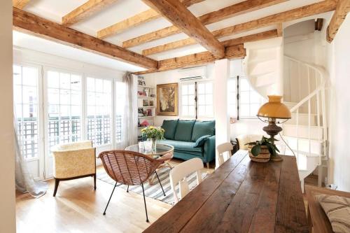 Ganneron - CI - Welcoming studio for 2p - Paris 18
