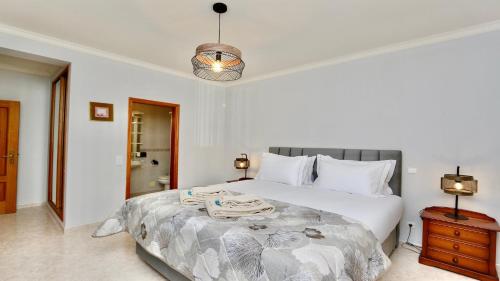 Moura patio by Cleverdetails in Vilamoura