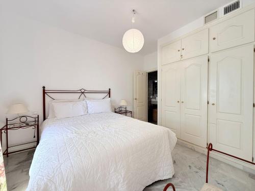 2 Bed Garden Apartment Benavista Direct Pool Access Walk to Golf, Tennis & Amenities