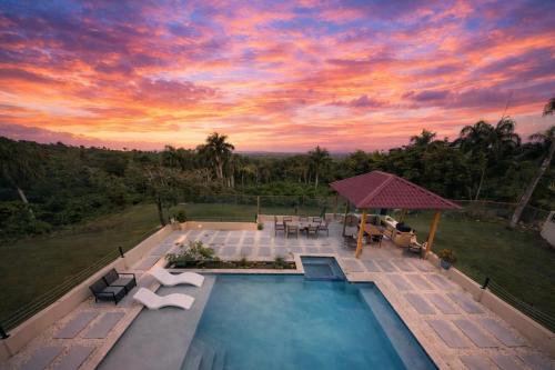 #1 Villa for Event Fire Pit, BBQ, Pool, Terrace