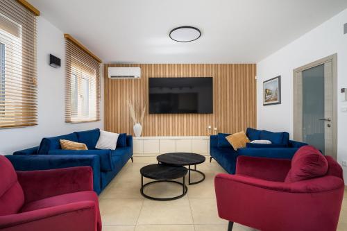 VILLA MARTICA - sea view, near beach - Fažana