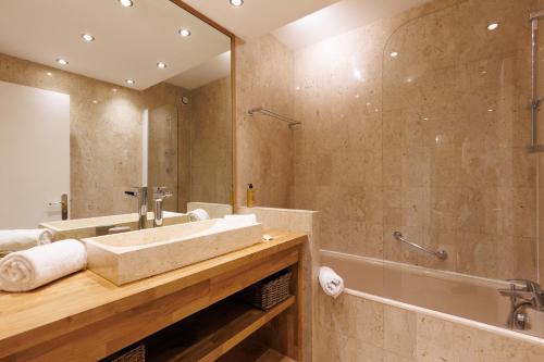 Upstays Elegant 1BR Gray d'Albion 2min from Palais
