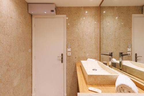 Upstays Elegant 1BR Gray d'Albion 2min from Palais