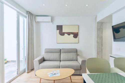 Deanes Califa Suites
