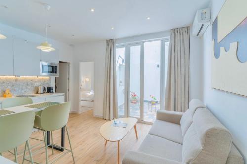 Deanes Califa Suites