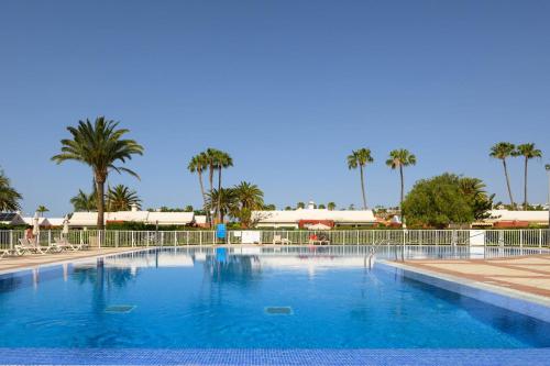 Villa Guerrero - Terraza y acceso a piscina común
