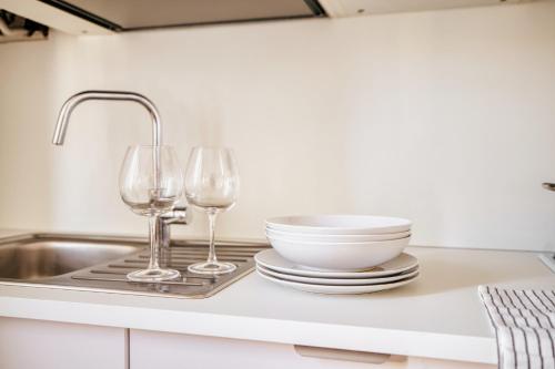 Just Urban Stays - Modern and Strategic 1-BR Flat D - Central Station
