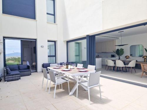 Stylish Townhouse on Finca Cortesin Golf