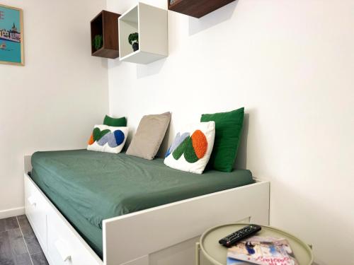 Studio équipé pour 2 personnes port olonna
