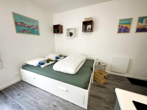 Studio équipé pour 2 personnes port olonna