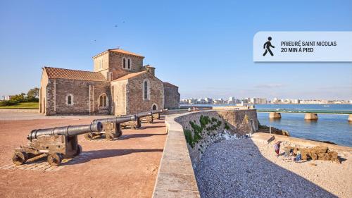 Studio équipé pour 2 personnes port olonna