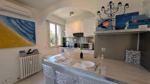 A cote du Martinez , Studio Chic