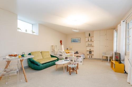 Studio spacieux, chic et calme, près du Bon Marché