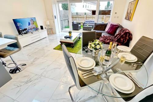 Foto Paradigm House, Stunning 2-Bedroom Apartment 1, free Parking, Oxford 1
