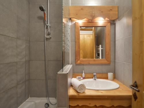 Charmant appartement rénové 2 pièces + cabine, accès piste, animaux admis
