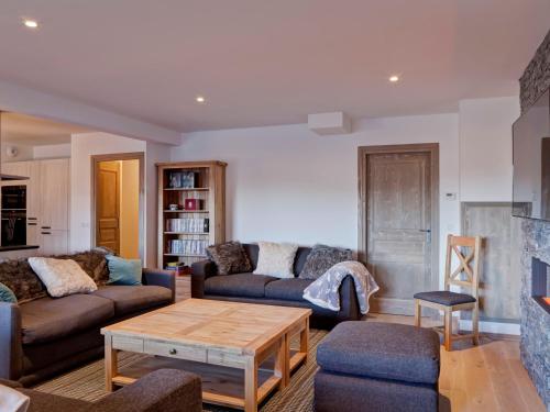 Appartement 12 pers. avec balcon, cheminée et wifi à La Tania - FR-1-513-17