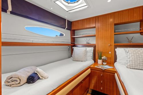 Catamaran Mobydick